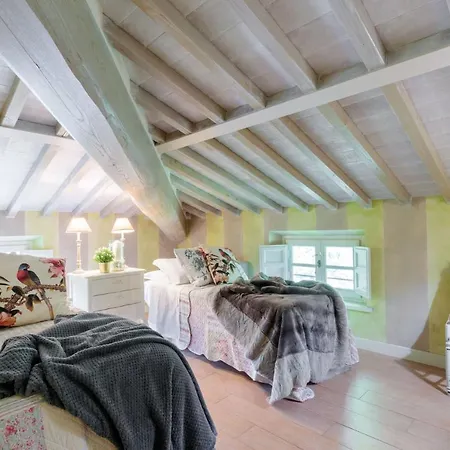Villa Casolare Dei Colli, Panoramic Private Pool, Lavish Interiors And A Gourmet Kitchen Camaiore