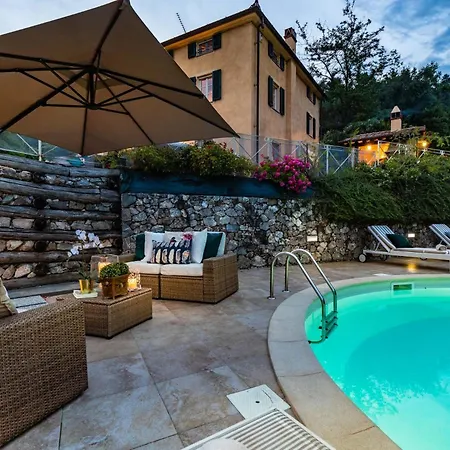 Casolare Dei Colli, Panoramic Private Pool, Lavish Interiors And A Gourmet Kitchen Villa Camaiore