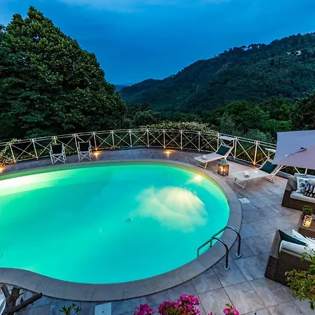 Villa Casolare Dei Colli, Panoramic Private Pool, Lavish Interiors And A Gourmet Kitchen Camaiore