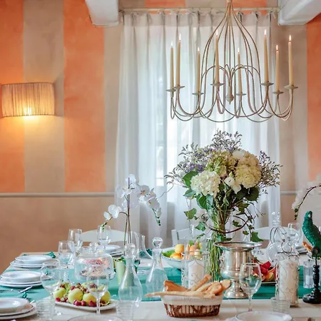 Villa Casolare Dei Colli, Panoramic Private Pool, Lavish Interiors And A Gourmet Kitchen Camaiore
