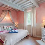Vila Casolare Dei Colli, Panoramic Private Pool, Lavish Interiors And A Gourmet Kitchen