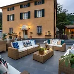 Casolare Dei Colli, Panoramic Private Pool, Lavish Interiors And A Gourmet Kitchen Vila *
