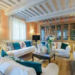 Casolare Dei Colli, Panoramic Private Pool, Lavish Interiors And A Gourmet Kitchen Camaiore