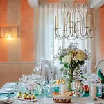 Vila Casolare Dei Colli, Panoramic Private Pool, Lavish Interiors And A Gourmet Kitchen Camaiore