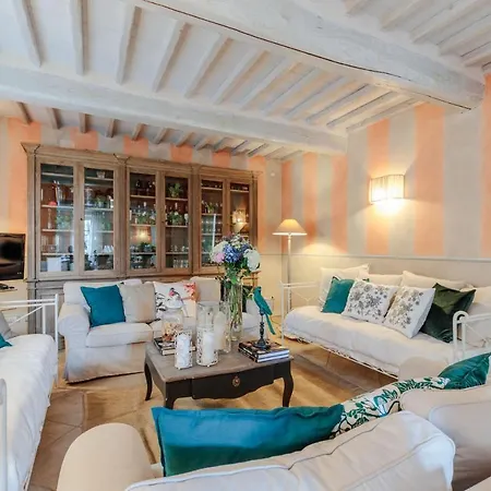 Casolare Dei Colli, Panoramic Private Pool, Lavish Interiors And A Gourmet Kitchen 卡麦奥雷